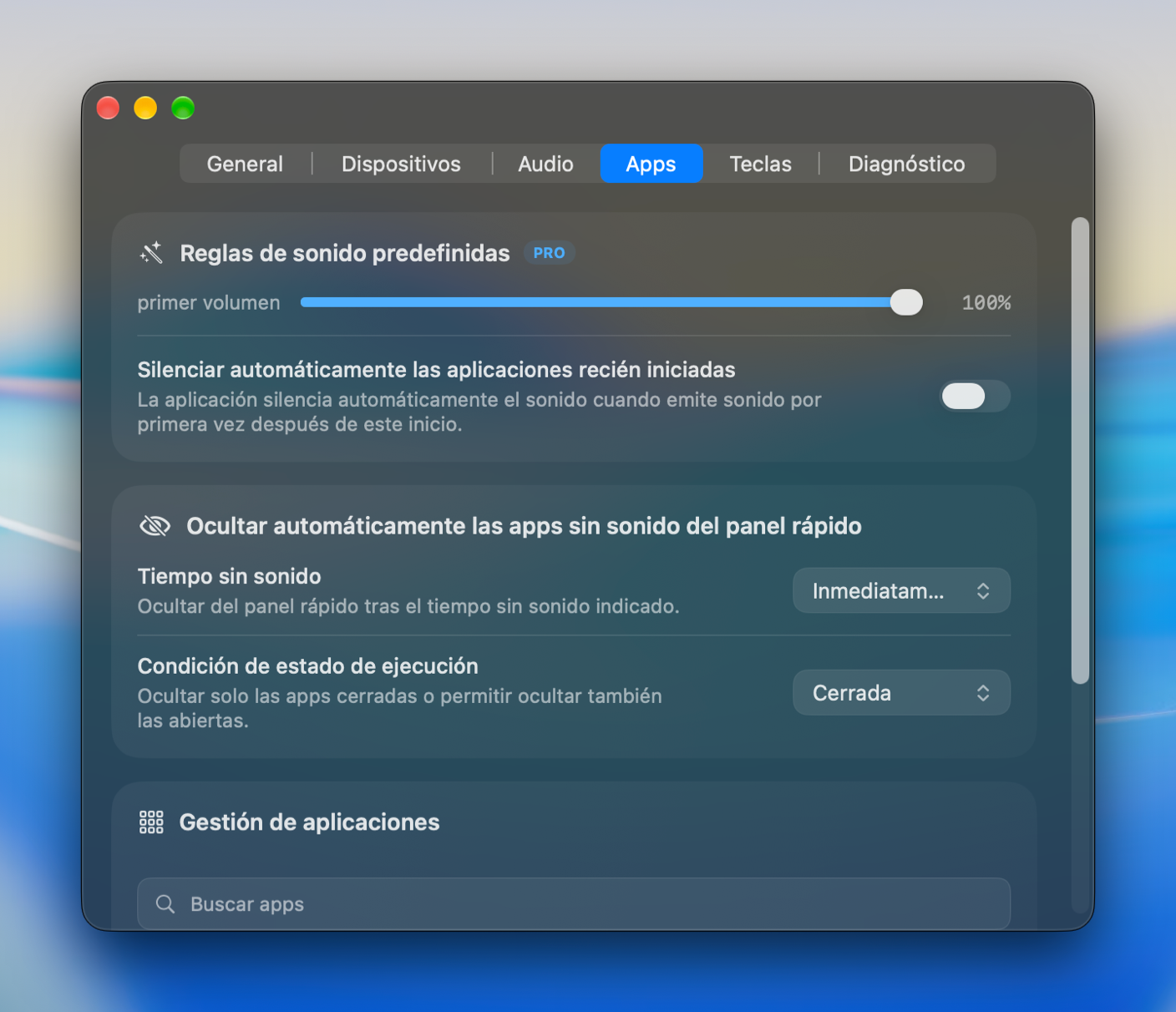Configuración de aplicaciones con volumen inicial, silencio automático y administración de aplicaciones